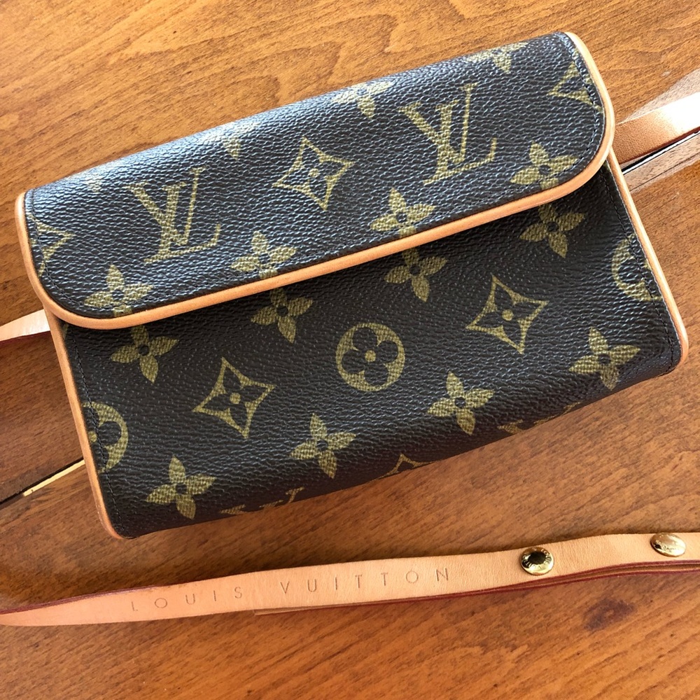LOUIS VUITTON POCHETTE FLORENTINE WAIST POUCH